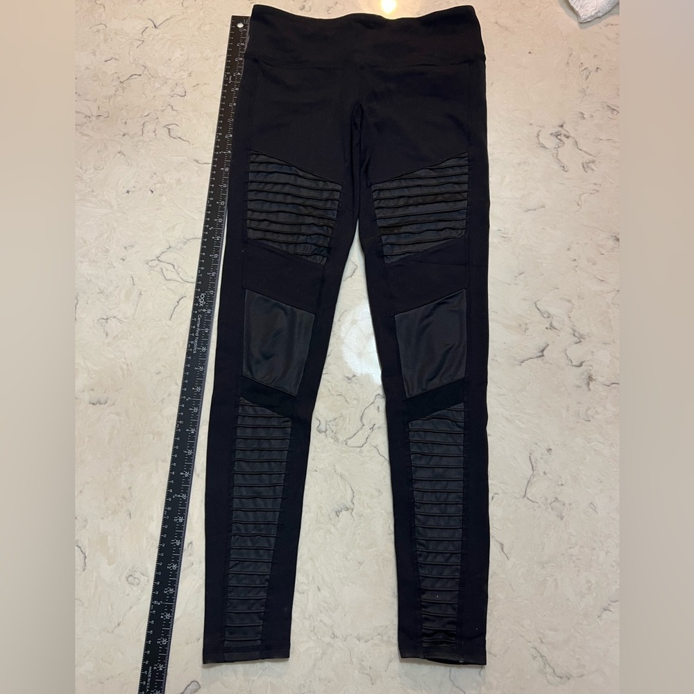 Alo‎ Moto Leggings Black Size Small High-Waist Athleisure - Picture 3 of 5